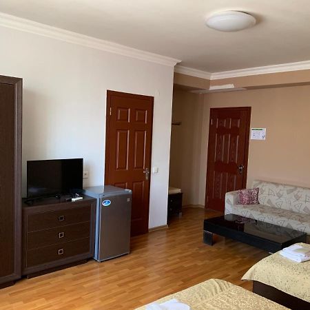 באטומי Prestige Hotel מראה חיצוני תמונה