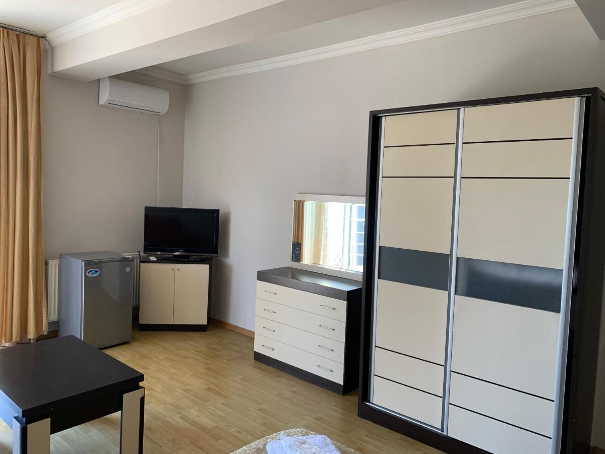 באטומי Prestige Hotel מראה חיצוני תמונה