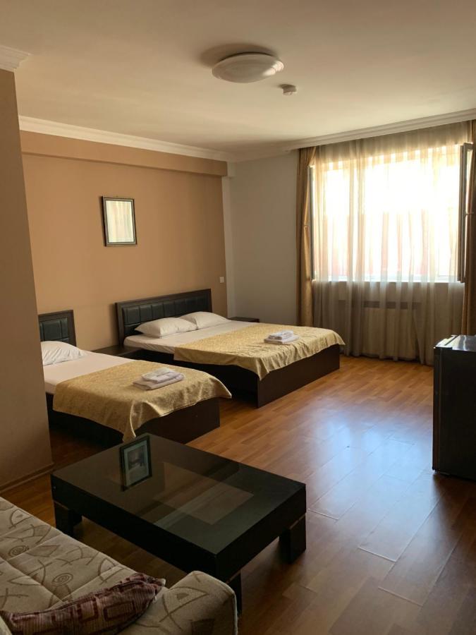 באטומי Prestige Hotel מראה חיצוני תמונה