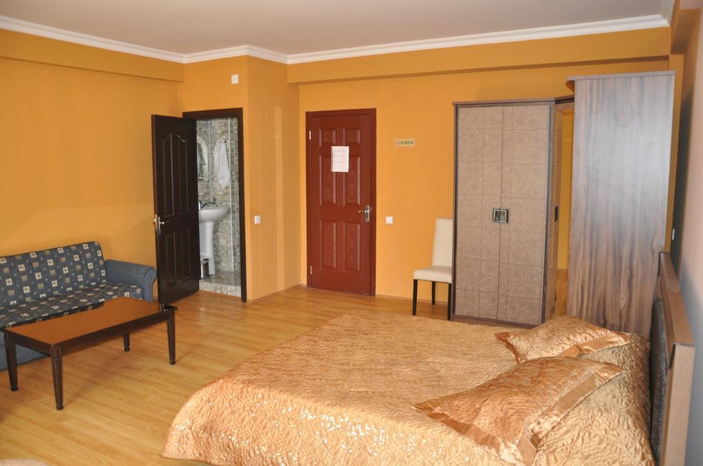 באטומי Prestige Hotel חדר תמונה