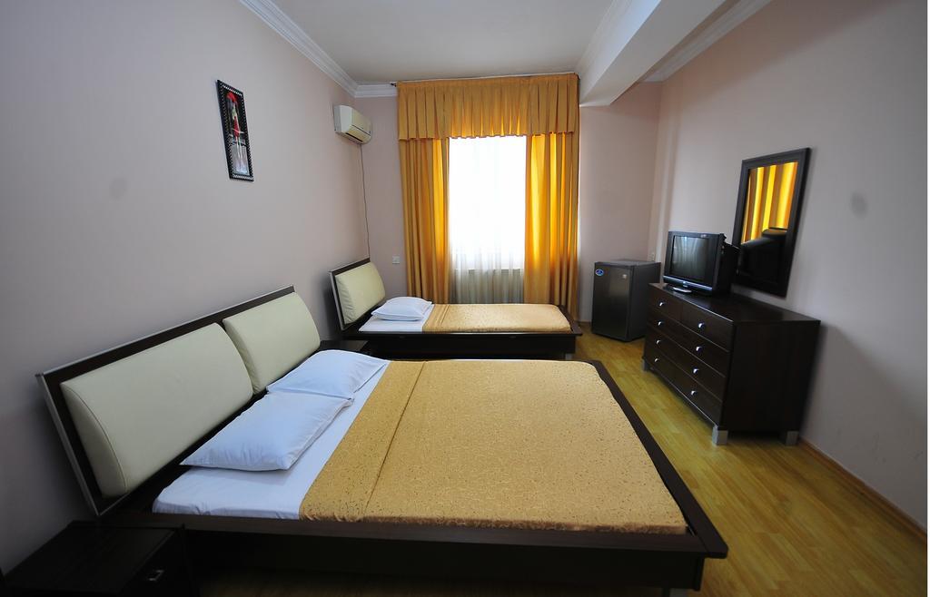 באטומי Prestige Hotel מראה חיצוני תמונה