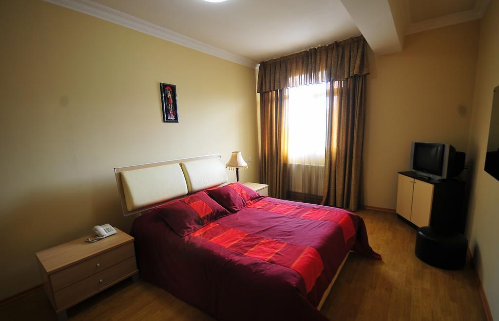 באטומי Prestige Hotel מראה חיצוני תמונה
