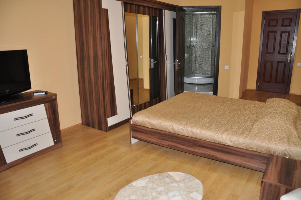 באטומי Prestige Hotel מראה חיצוני תמונה