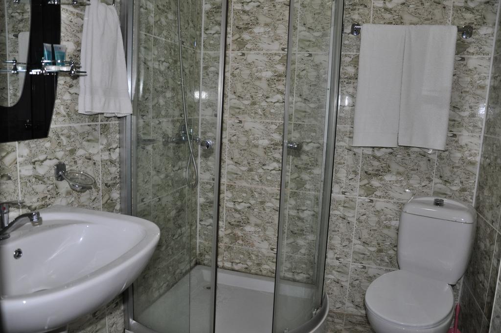 באטומי Prestige Hotel מראה חיצוני תמונה